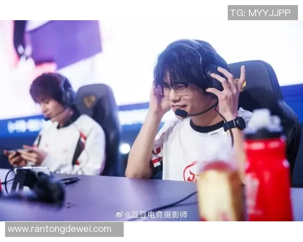 电竞新闻电竞全明星赛特别报道聚焦JDG战队的荣耀与奋斗历程 电竞新闻电竞全明星赛特别报道聚焦JDG战队的荣耀与奋斗历程